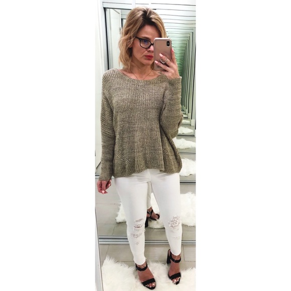 Anthropologie Sweaters - Anthropologie Moth Swing Crew Sweater